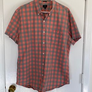 Men’s short sleeved button down casual J.Crew shirt